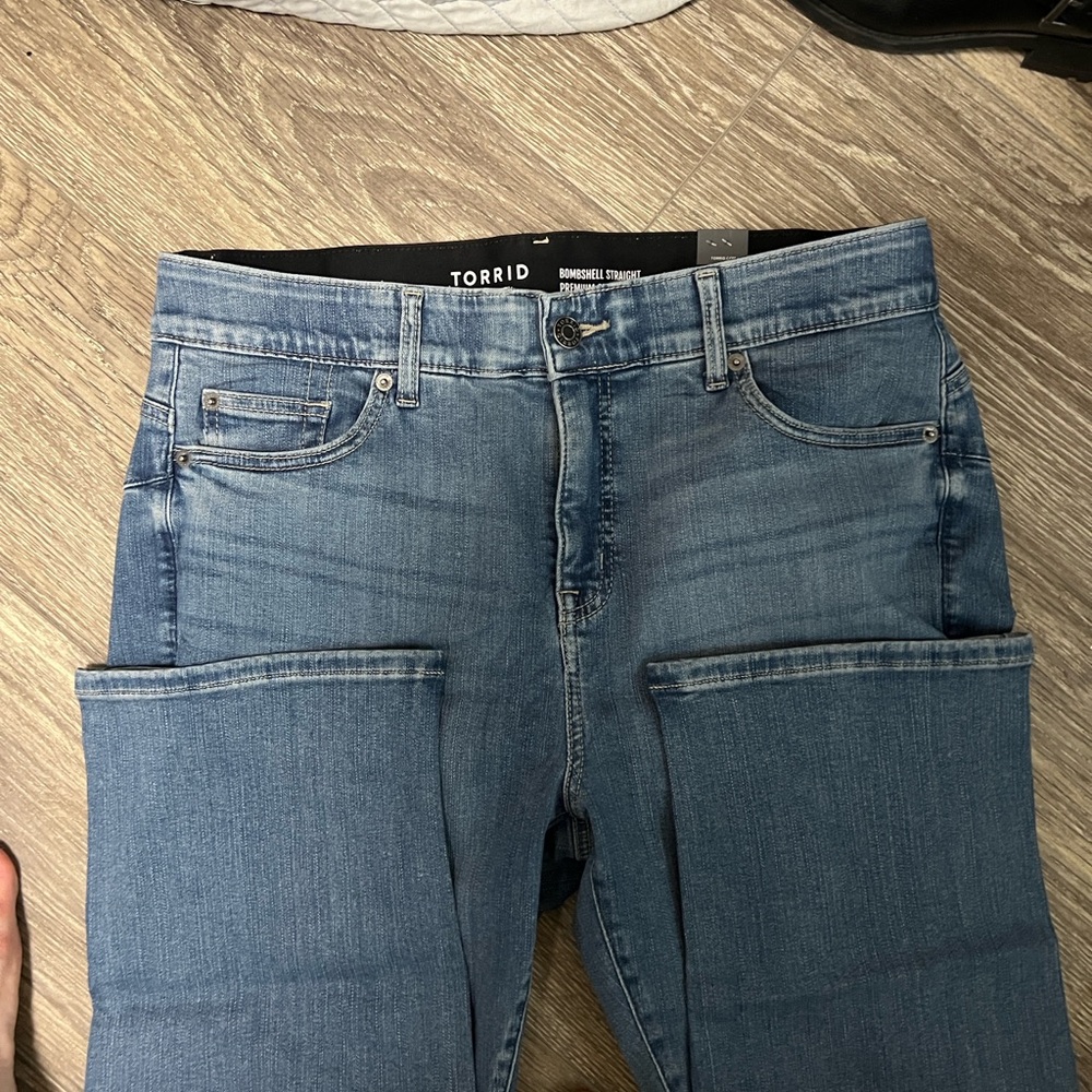 torrid Bombshell High-Rise Straight Jean 14 XS NWT - Picture 3 of 4
